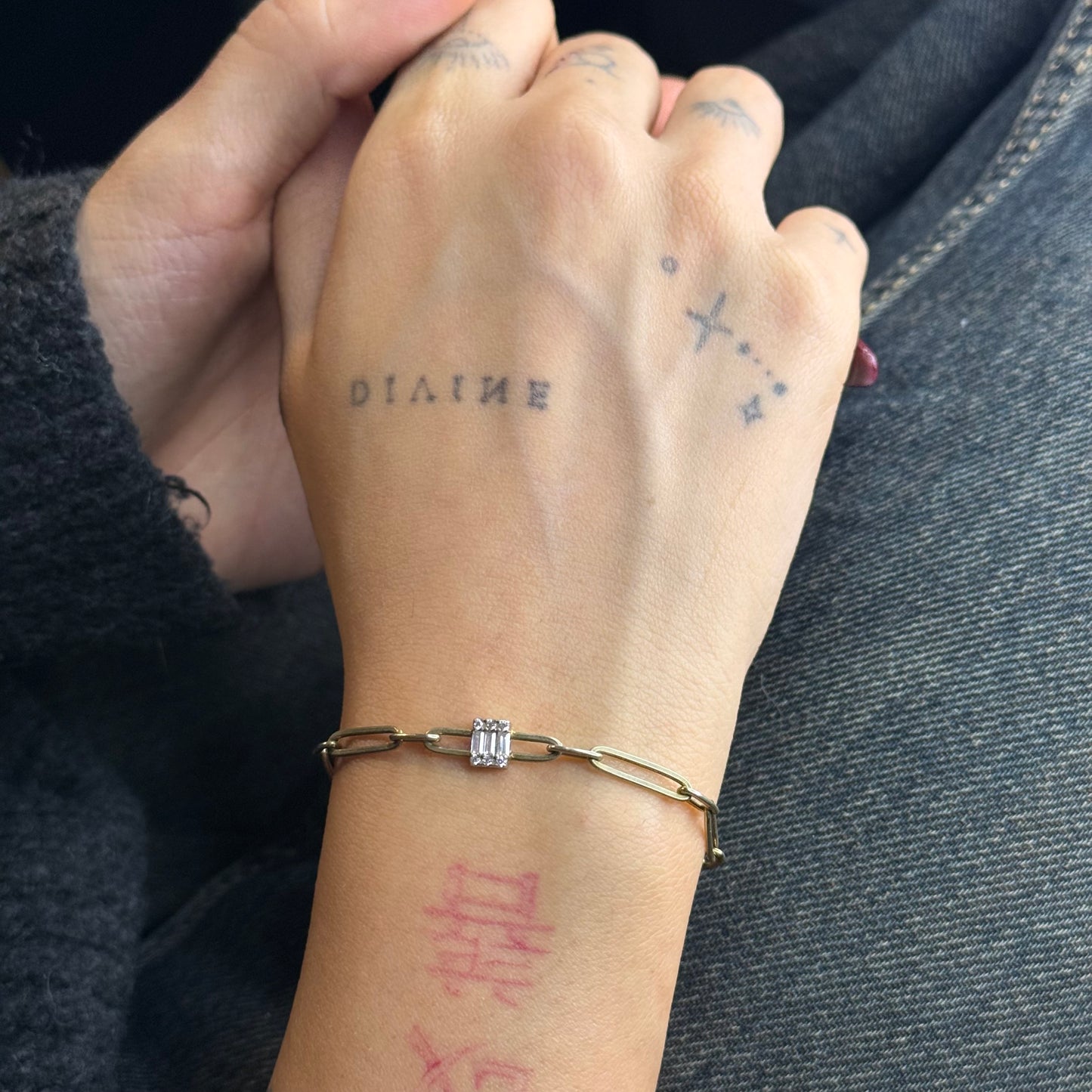 İnce Altın Baget Taşlı Eskitme Bileklik