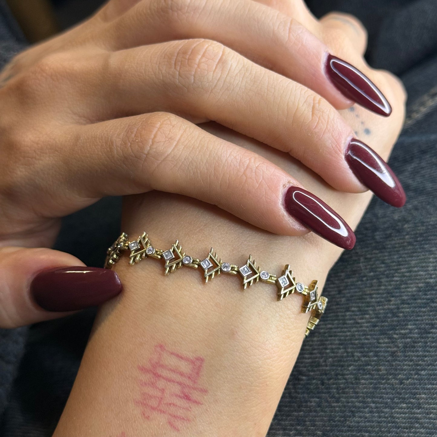 Mini Prenses Yuvarlak Taşlı Eskitme Bileklik