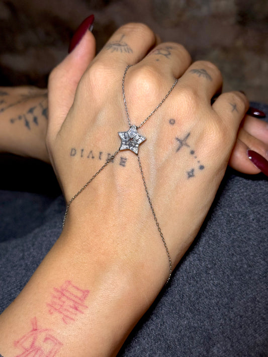 Küçük Yıldızlı Şahmeran