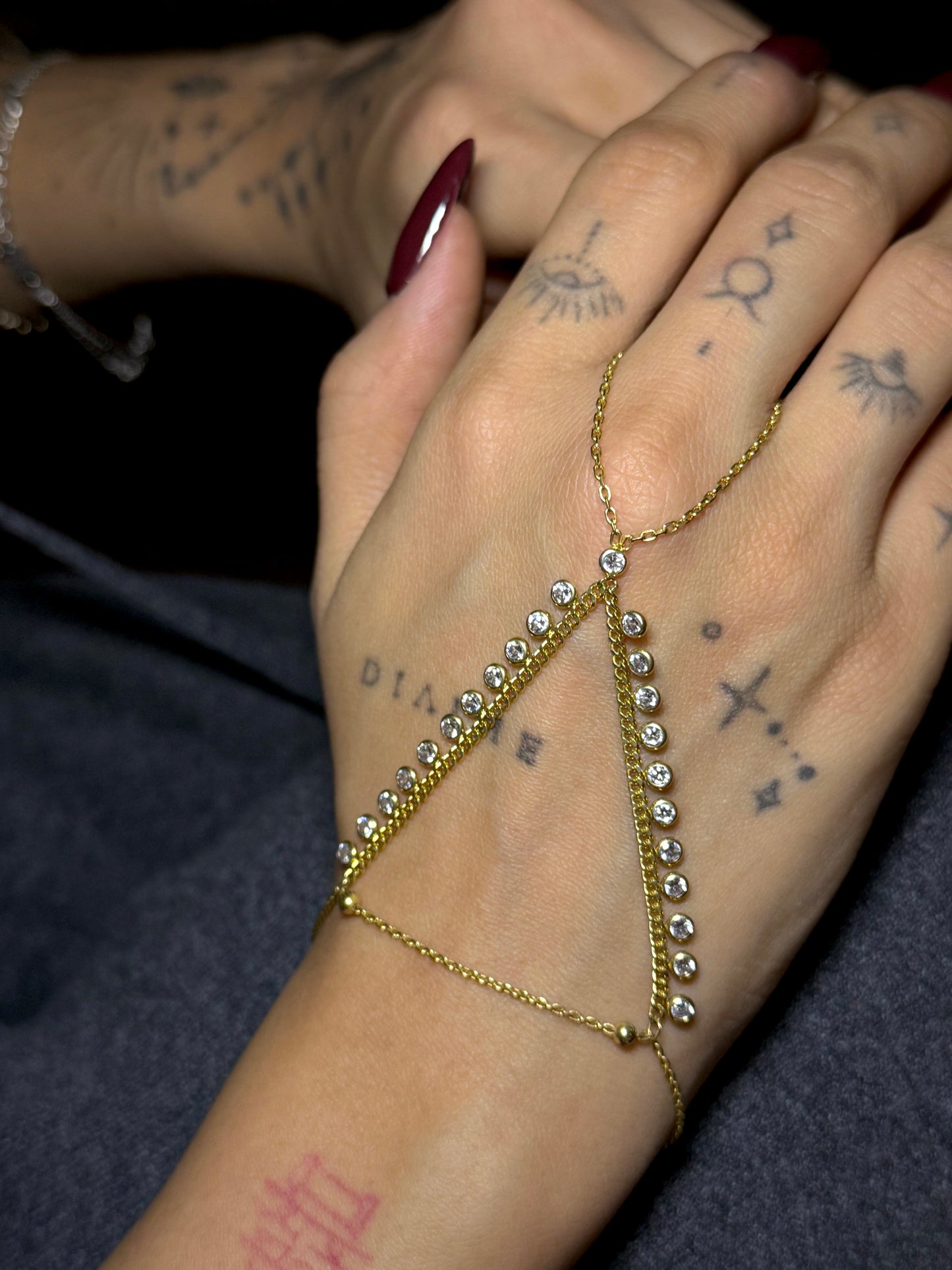 Yuvarlak Taşlı Şahmeran 1